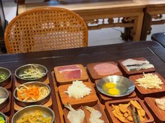 -银米·云南传统过桥米线(双廊黑金冠店)