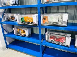 -逝水玩具折扣店