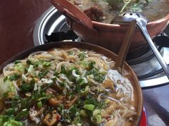 -银同牦牛肉火锅