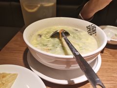 -吕氏疙瘩汤·新鲁菜(新贵和店)