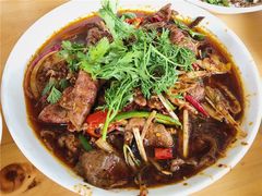 -小杨翘脚牛肉