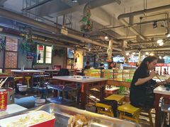大堂-钢管厂歆瑞源油卤串串香(春熙路太古里店)