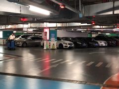 -龙湖虹桥天街-停车场