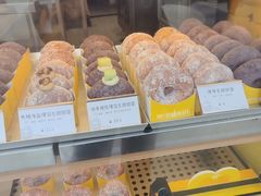 -85度C(生甜甜圈研究工坊·上海平凉店)