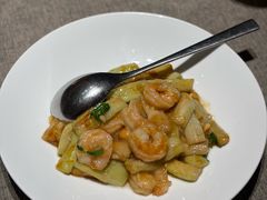白茄子虾球-虹潮荟·餐桌上的美食地理(太阳宫店)