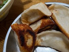 -黄阿姨锅贴大王(万航渡路店)