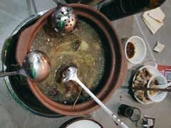 -东记炭炉·海鲜鸡煲(龙华店)