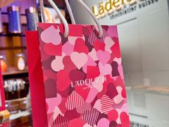 -Laderach 莱德拉(上海环贸iapm店)