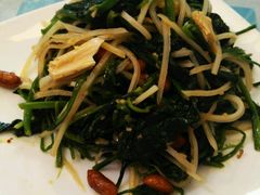 -大妈饺子馆·特色锅包肉·饺子(鼓楼店)