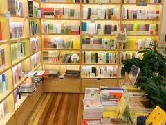 -猫的天空之城概念书店(印象城购物中心店)