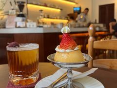 -Café Monson