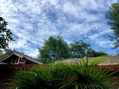 景观位-茅草房·河畔园林火锅