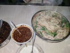 -正宗杨记普洱酸醋米线(总店)