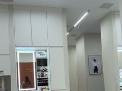 -HIMO海马体照相馆(上海华润CP静安店)