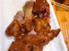 特色猪蹄子-喝丢一只鞋海鲜烧烤·海肠捞饭(文体街店)