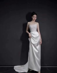 -衣贝姿婚纱礼服馆