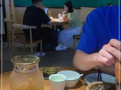 大堂-湘当有饭剁椒鱼头(昆山招商花园城店)
