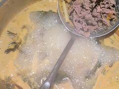 -洱火云南酸菜牛肉火锅(石景山当代商城店)