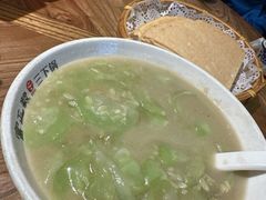 -富正毅三下锅·湘西韵味(天门山索道店)