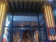 -肥肥虾庄·金牌油焖大虾(汉街SKP店)
