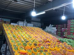 -三亚新鸿港水果一级批发市场