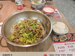 爆炒鲜黄牛肉-兰州陈记牛肉面 ·烧烤· 铜锅涮肉(万达店)