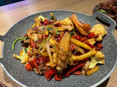 干锅鸡翅虾-街角等你.大连海鲜烧烤(西安路店)