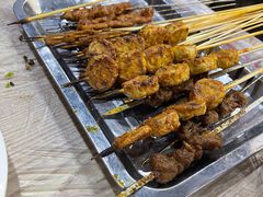 -江城燕子大排档(江汉路步行街店)