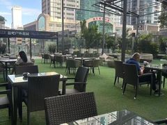 -深圳温德姆至尊酒店·大堂吧·户外花园