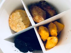 乐嗨世界小吃桶-乐凯撒披萨(东方新世界店)