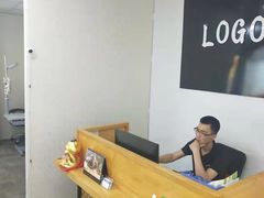 -LOGO眼镜·蔡司品牌折扣店(龙华清湖店)