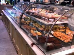 面包甜点陈列柜-巴黎贝甜(龙之梦购物中心虹口店)