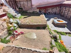 -比如骷髅墙景区