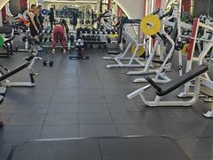 -英派斯健身旗舰店(海信国际中心馆)