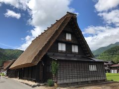 -白川乡与五箇山的合掌构造村落