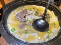 -帅巴人舅母子腊蹄民俗村