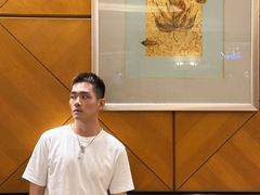 -深圳富苑皇冠假日套房酒店