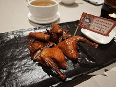 非遗红烧乳鸽-侨美食家·粤菜(体育西路店)