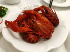 特色酱汁小龙虾-汉通东林海鲜大酒店(鼓楼孝闻街店)