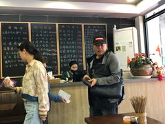 大堂-阿扁杭州面(苗圃店)