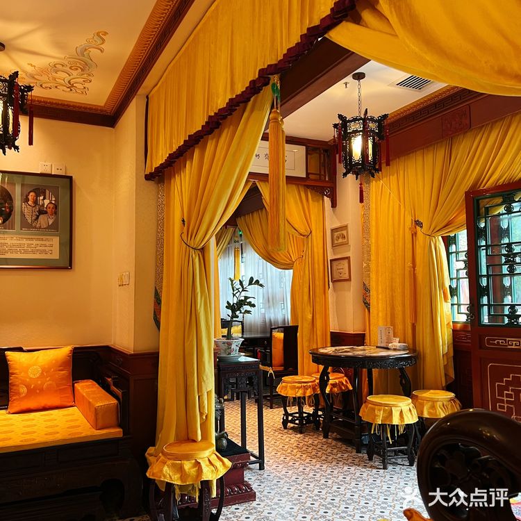 来一顿宫廷茶点，老北京富华斋的白皮起酥真不错