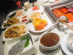 -海底捞火锅鲜切牛肉主题店(长寿路店)