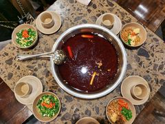 全红味锅底-肖肖酸萝卜鱼火锅(总店)