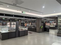 -云洲古玩城(大木桥路店)