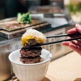 不用出国门，也能get日本网红牛肉汉堡啦！