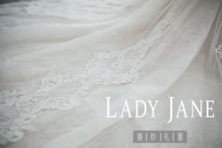 -Lady  Jane高端婚纱礼服馆