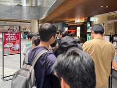 -老乡鸡(上海白玉兰广场店)