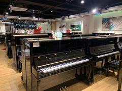 -柏斯音乐艺术中心·钢琴·吉他(上音店)