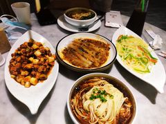 -绿茶餐厅(财富购物中心店)