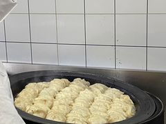 -黄阿姨锅贴大王(万航渡路店)